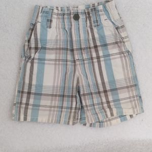 6/$20 Gymboree Boys summer shorts (12-18 months)